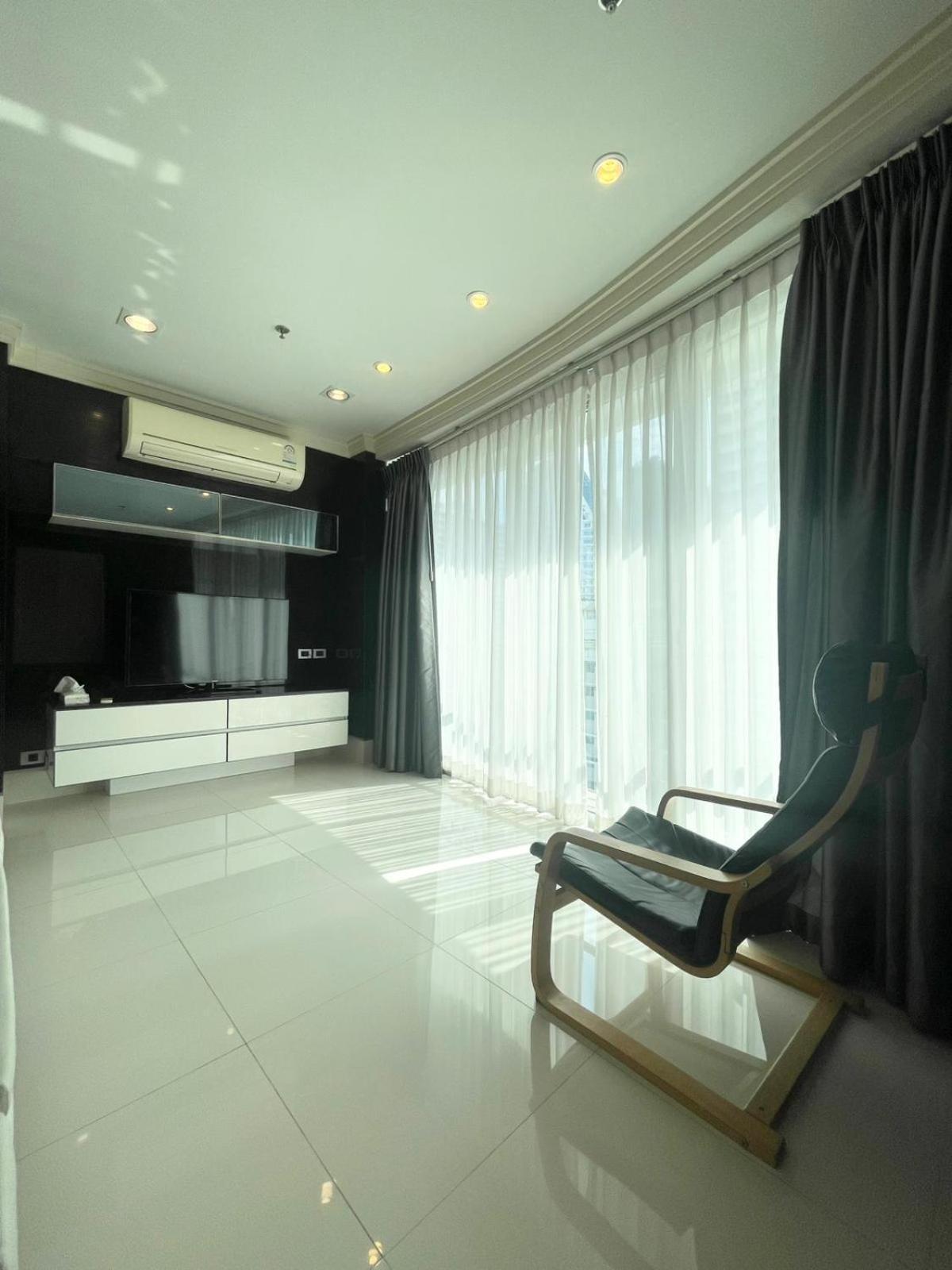 Apartment Extremely Spacious Cool Asoke Sleeps 8 250sqm Bangkok