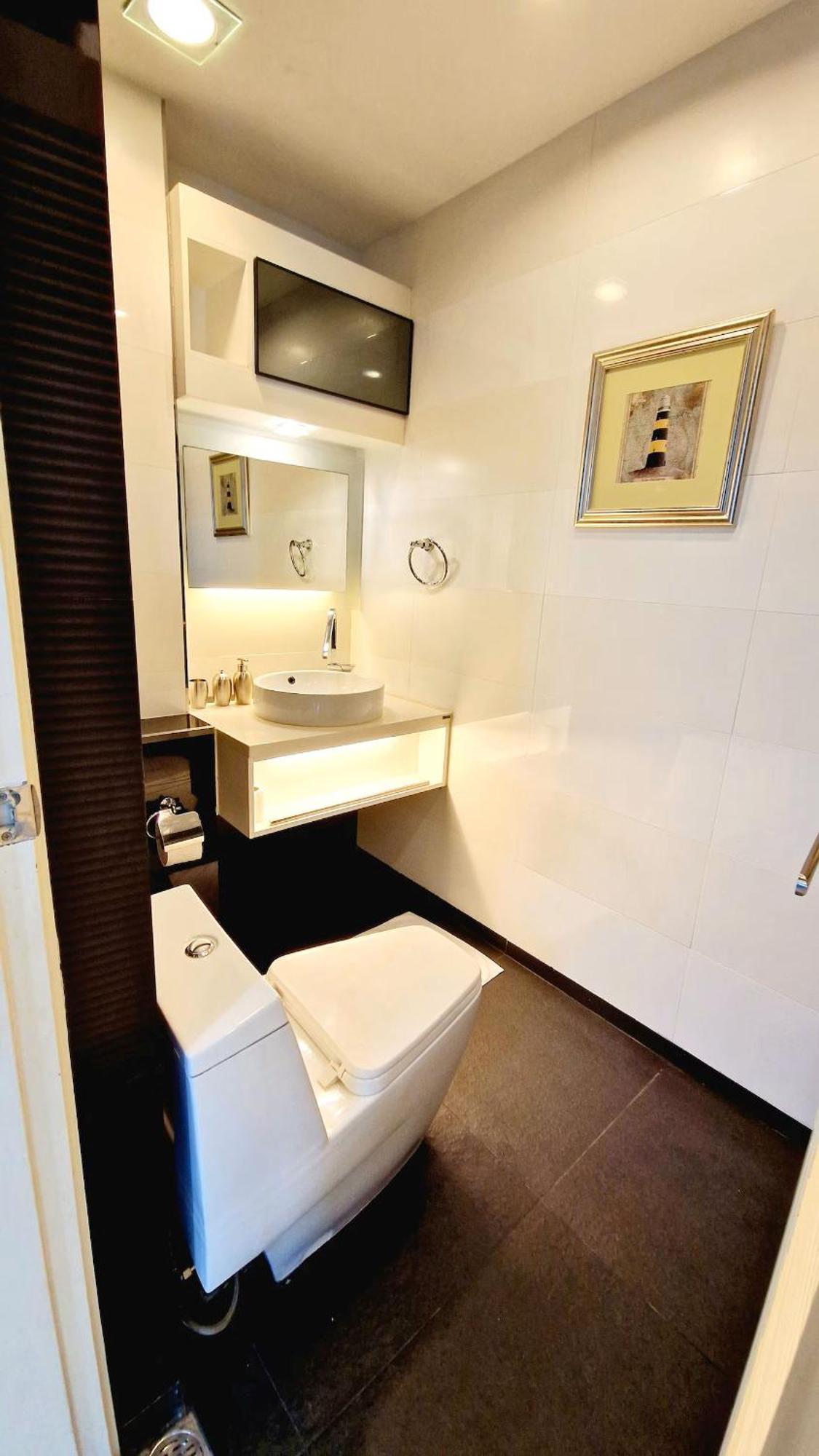 Extremely Spacious Cool Asoke Sleeps 8 250sqm